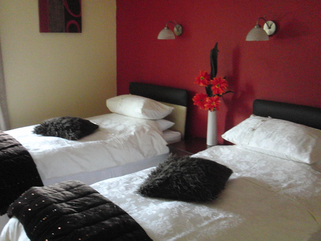 Bed and Breakfast Woodlands House Farranfore Zimmer foto